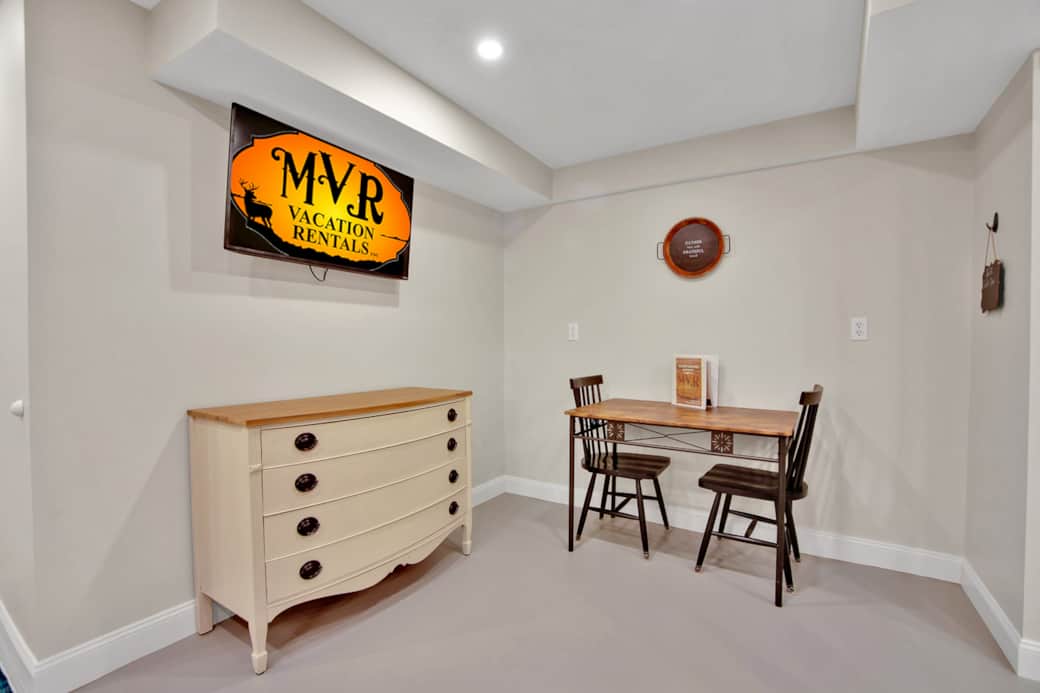 Raven Feather Retreat - Unit 3 - hosted by MVR Vacation Rentals 570-948-1293