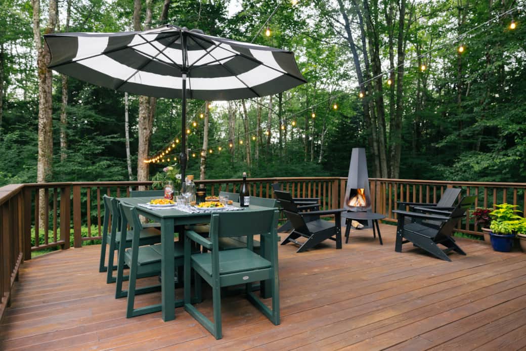 Outdoor Dining and FirePit Outdoor Dining and FirePit
