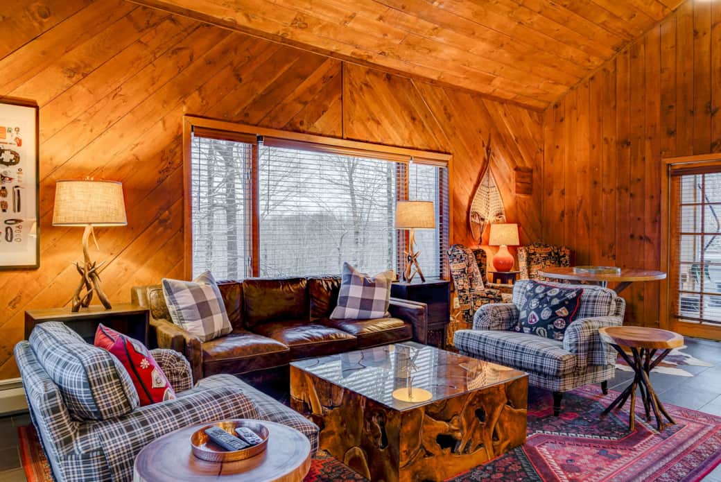 Gorgeous Killington Mountain Chalet. https://my.matterport.com/show/?m=G8suRadco4P Gorgeous Killington Mountain Chalet. https://my.matterport.com/show/?m=G8suRadco4P