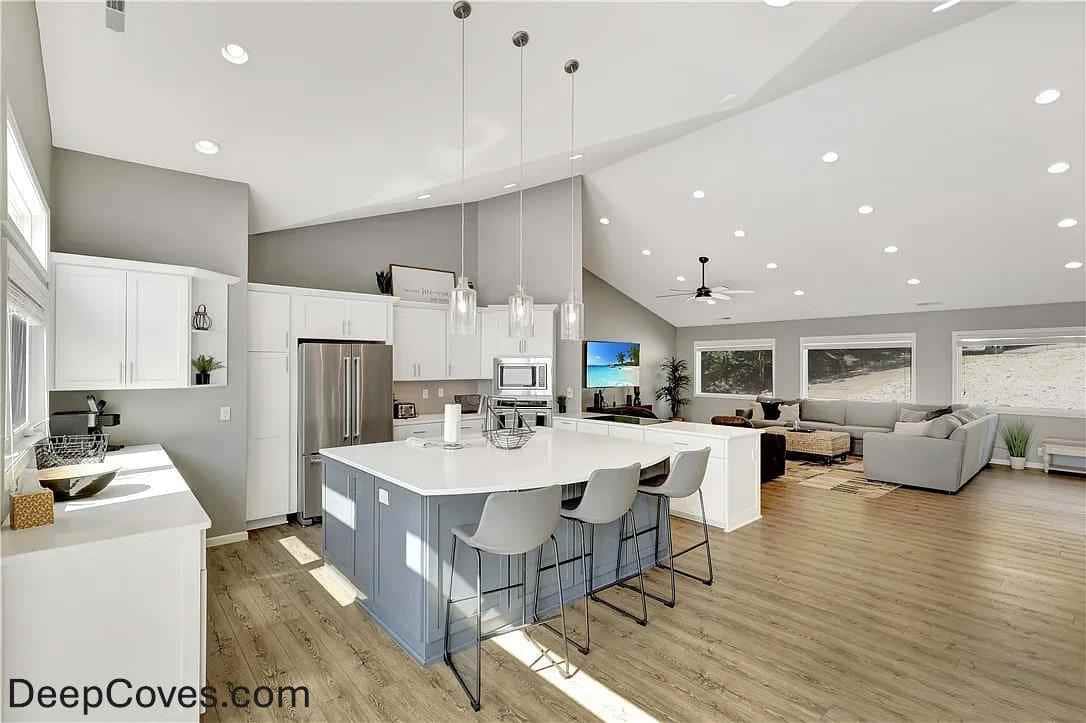 Kitchen Up Island 2 M.JPG