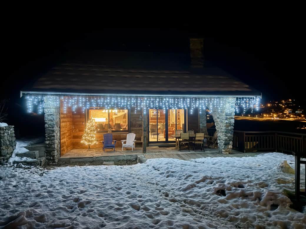 Uitzicht op het chalet vanaf het terras