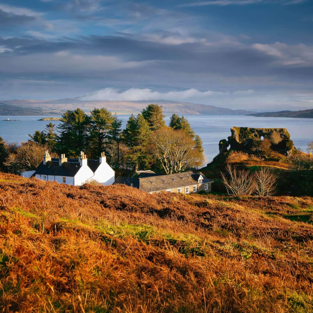 Aros Mains Apartment beside Aros Castle on the Isle of Mull
