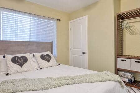 4ef80c13 12b5 445b 990d 9c0fb43b7cfb