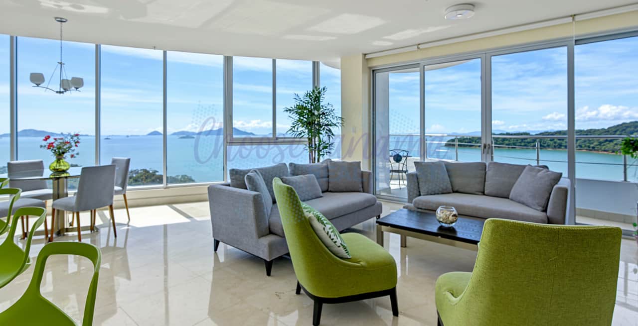 CB14F-Living Area