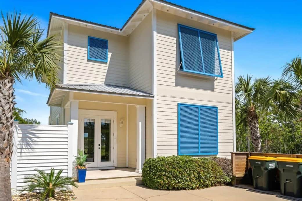 Kiva jewels exterior