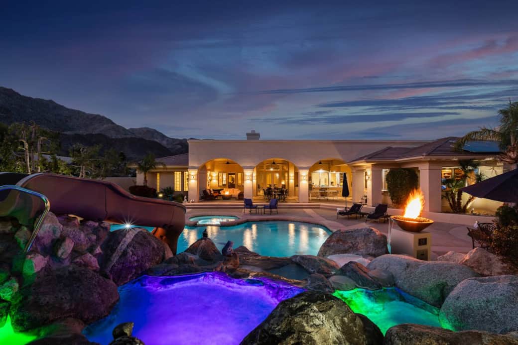Exquisite Backyard Oasis - pool, spa, waterslide, water & fire bowl, and more!