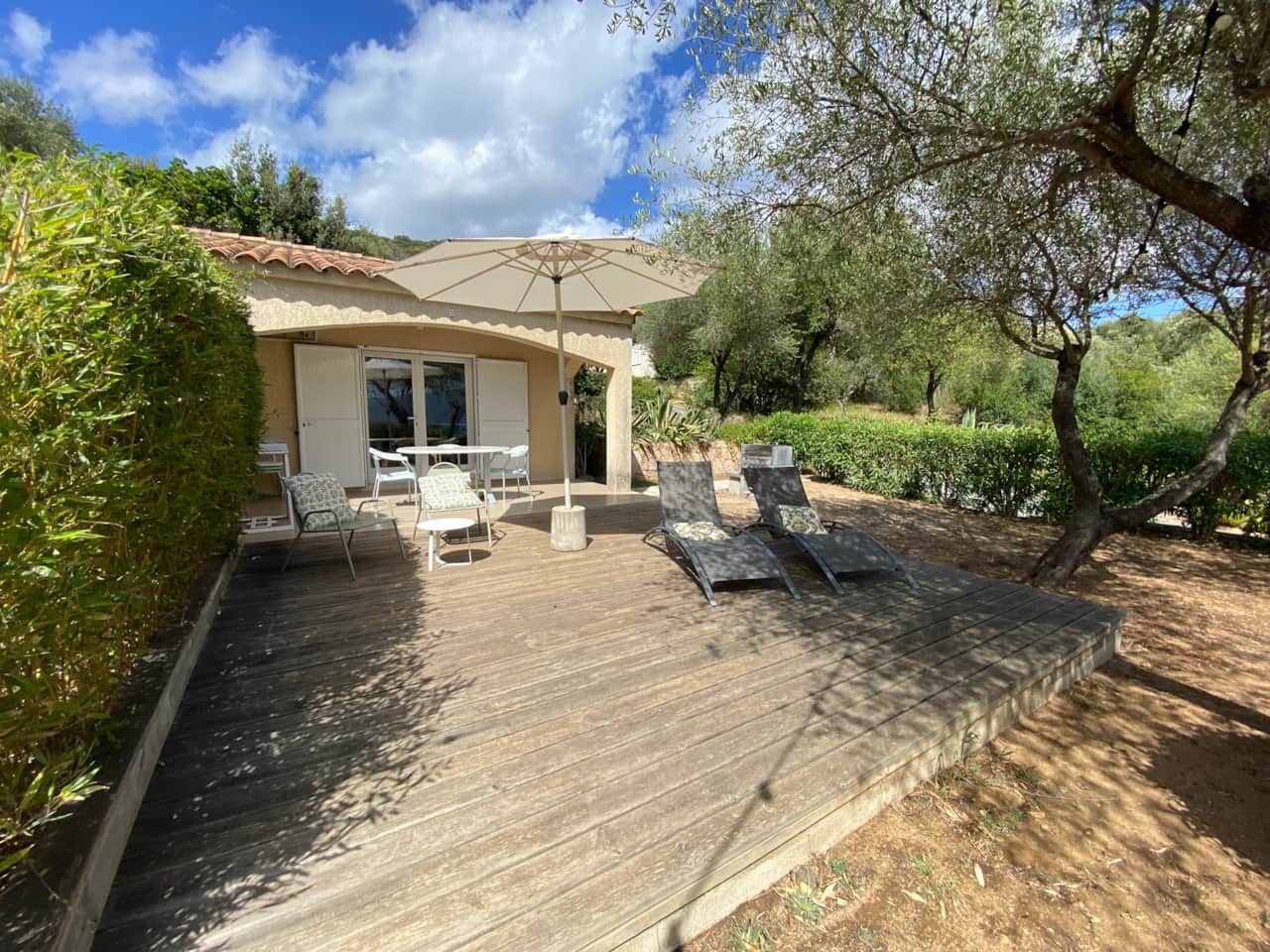 Terrasse - Résidence Ogliastrello - Olmeto location vacance - Villa Rosula - piscine et bord de mer