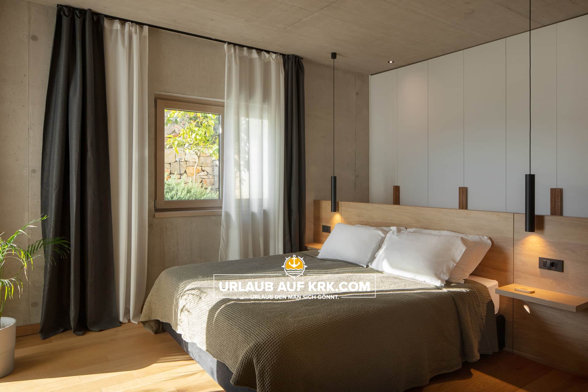 Schlafzimmer EG
