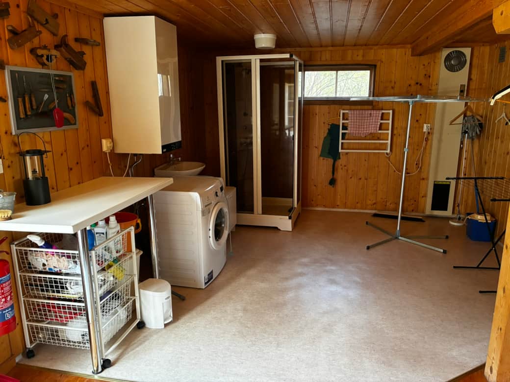 Bastuhuset - Waschmaschine & Dusche