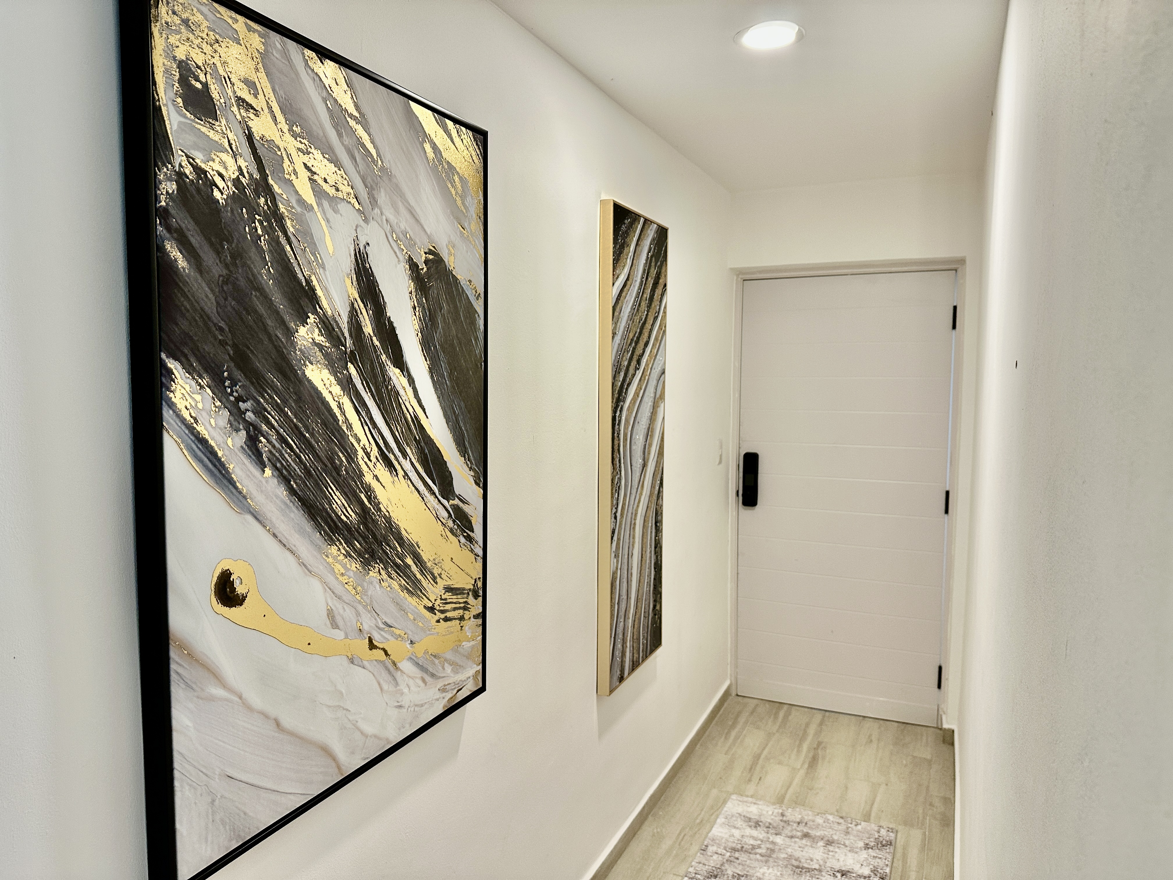 1 BR condo with private Picuzzi - ONA Residences photo 5