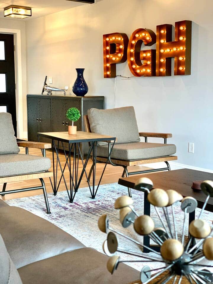 Cool vibes - great photo opportunities in this house everywhere you look.  Oh - and just ask Alexa to turn on the Pittsburgh sign!  