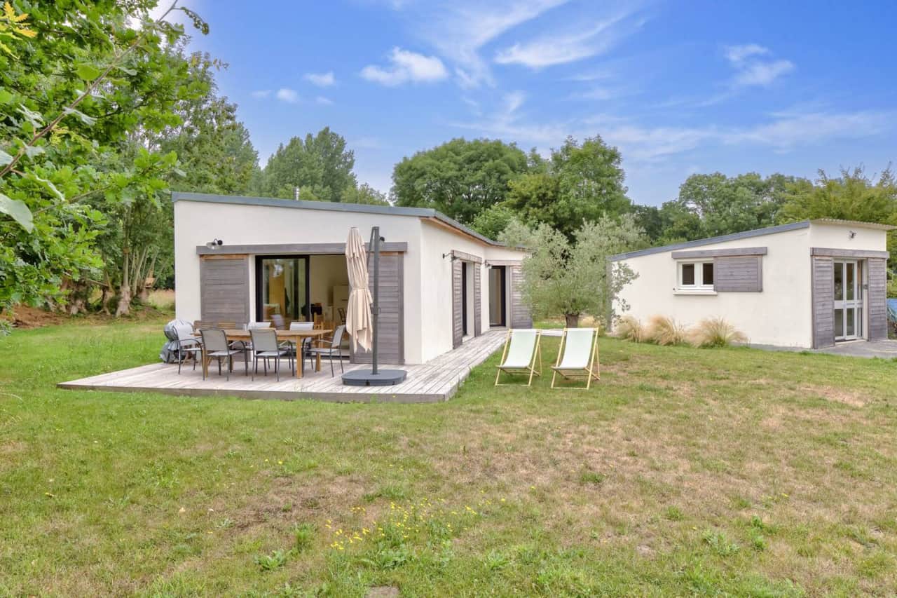 Terrasse agréable  avec bel extérieur 