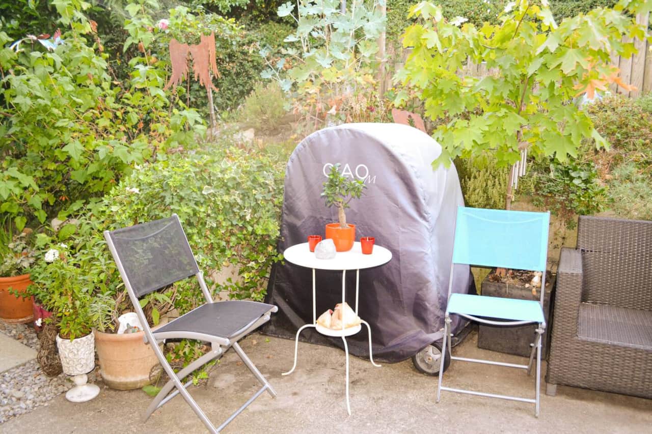Aussensitzplatz zum Mitbenutzen 
mit Pizzaofen,  Kugelgrill