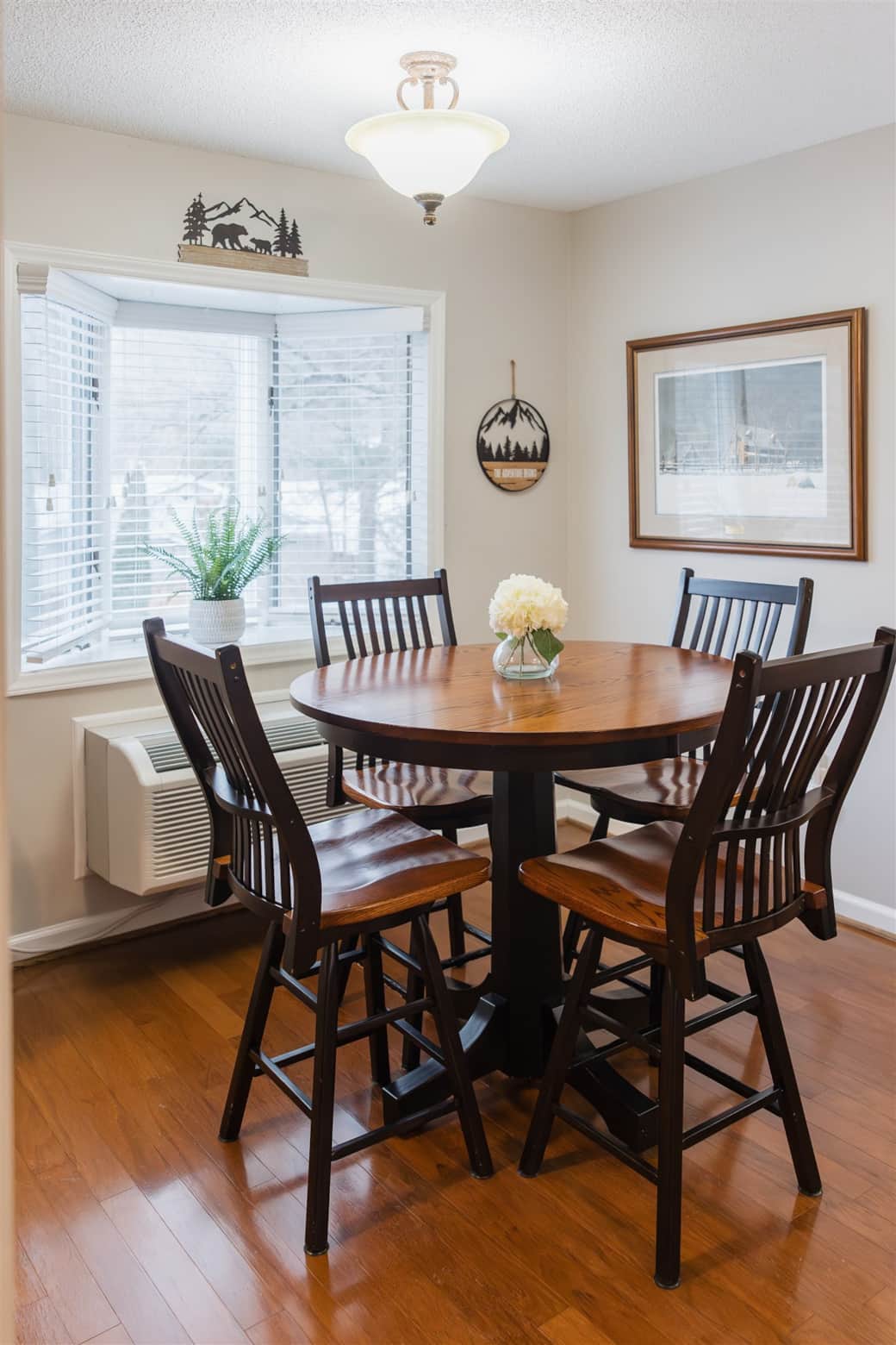 Dining area Dining area