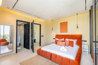 Villa luxe Élégante, Piscine chauffée privée, Jeux — photo 44