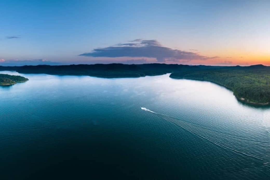 Cave Run Lake, located only 4 miles away

Photo Credit: Little Sandy Dronography