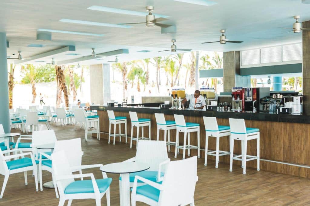 Hotel solo para adultos en Punta Cana desde Medellín.jpg