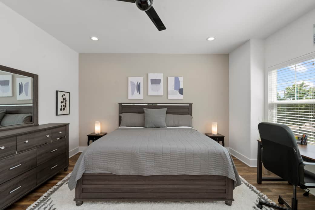 Beautiful primary bedroom to help you escape and relax during your stay. Beautiful primary bedroom to help you escape and relax during your stay.