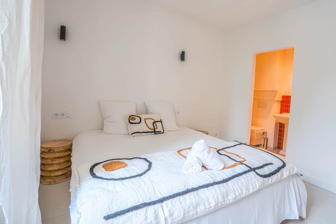 Room 1