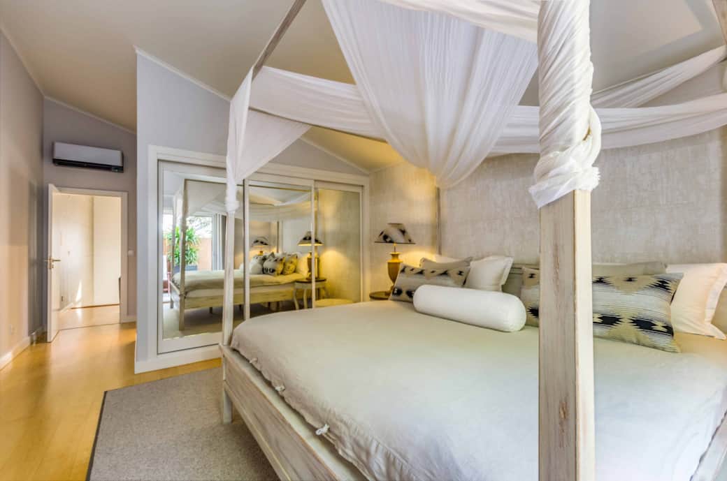 Suite 1 with super king-size canopy bed