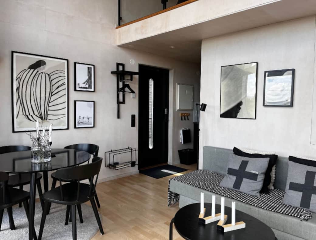 The living room inside the loft house. Perfect space for two persons, but you can stay up to four persons, using the sofa as a bedsofa for two extra persons. The living room inside the loft house. Perfect space for two persons, but you can stay up to four persons, using the sofa as a bedsofa for two extra persons.