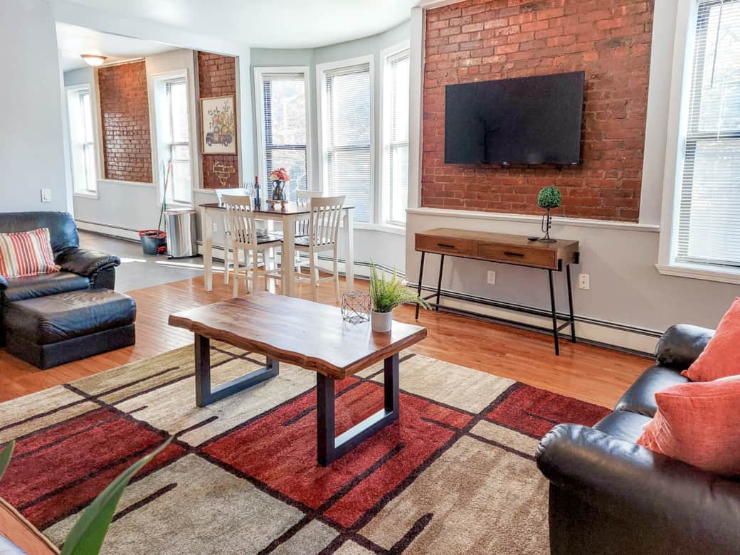 Open space living/dining area