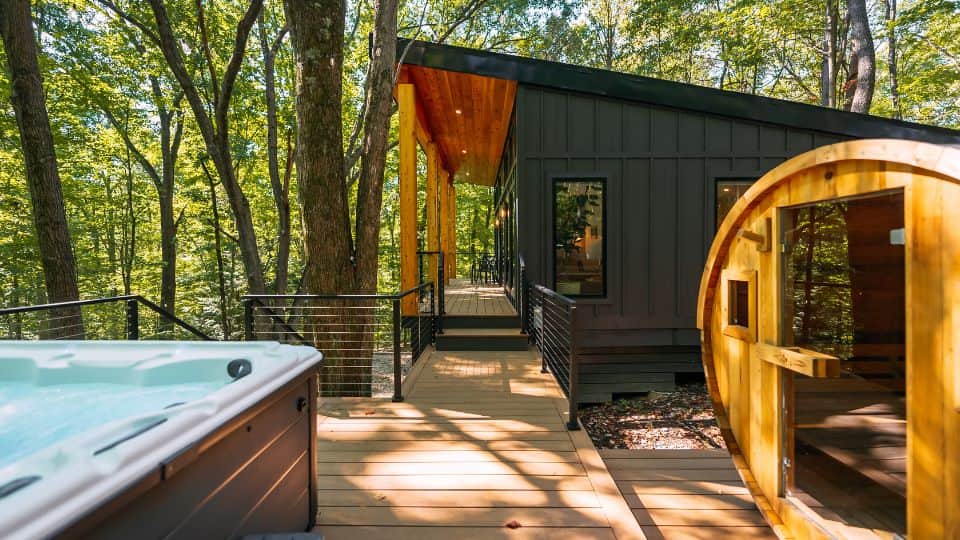 Sauna, Hot Tub, Privacy, and Views!