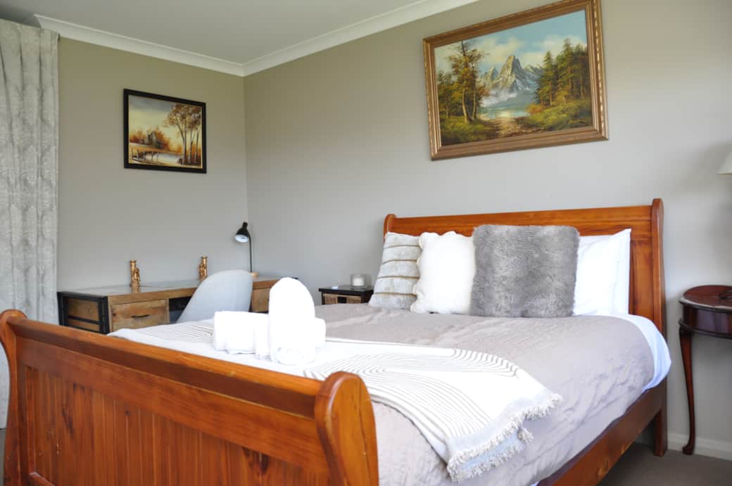 Main bedroom - close-up