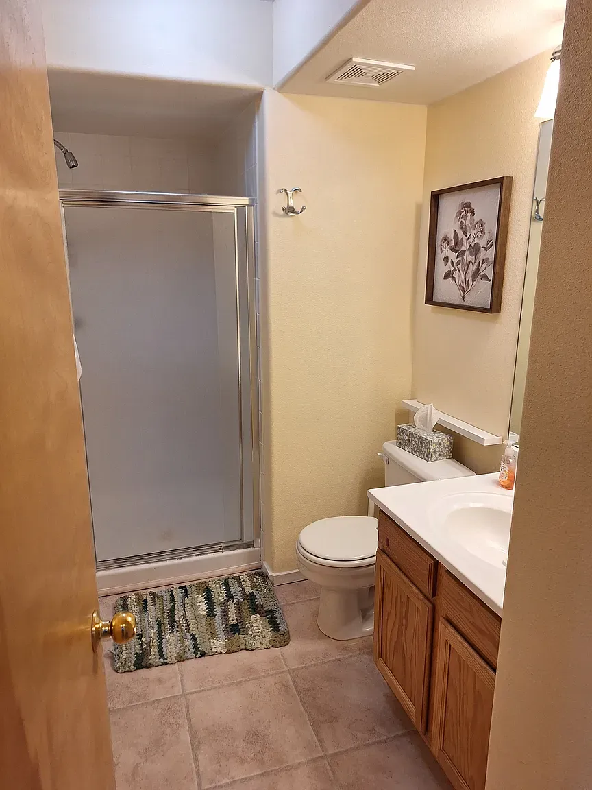 Hallway Bathroom - Main Floor