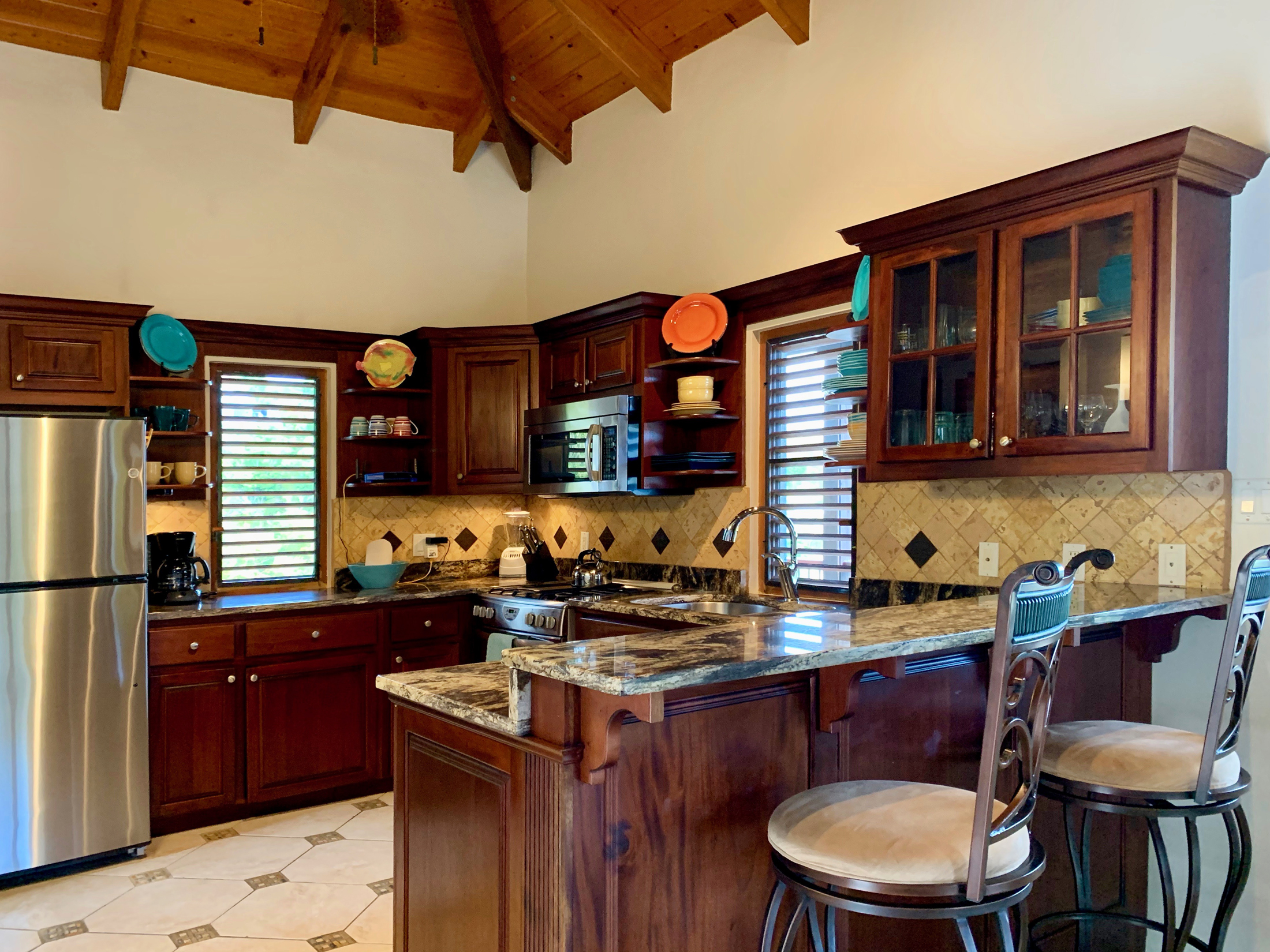 Fully equipped kitchen