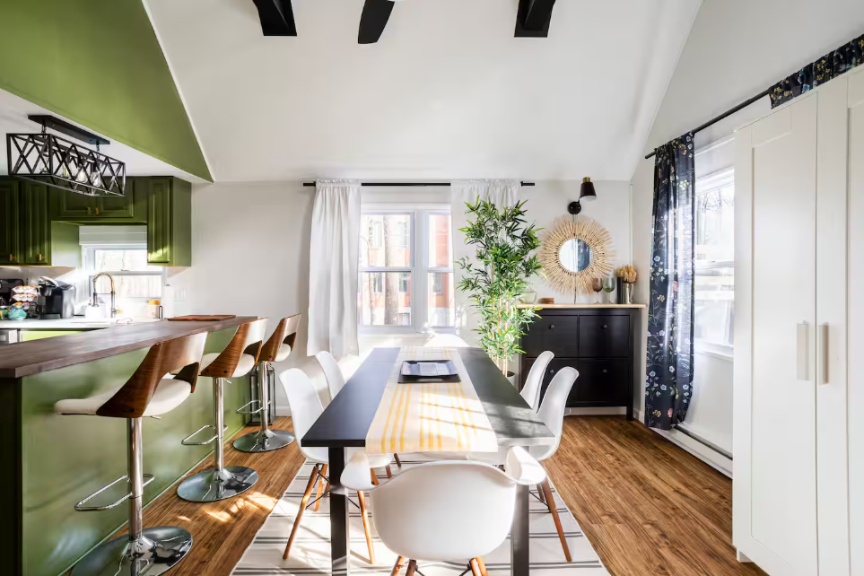 Dining Seating for 9