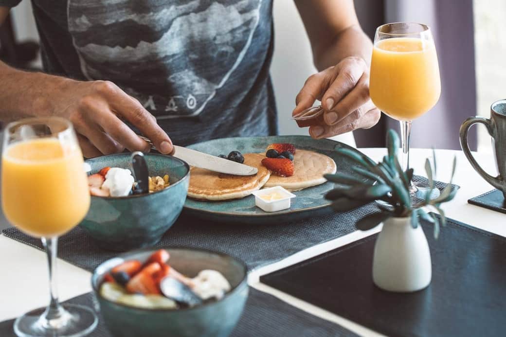Start your morning with a relaxing boutique breakfast by the sea at our luxury Kiama getaway.