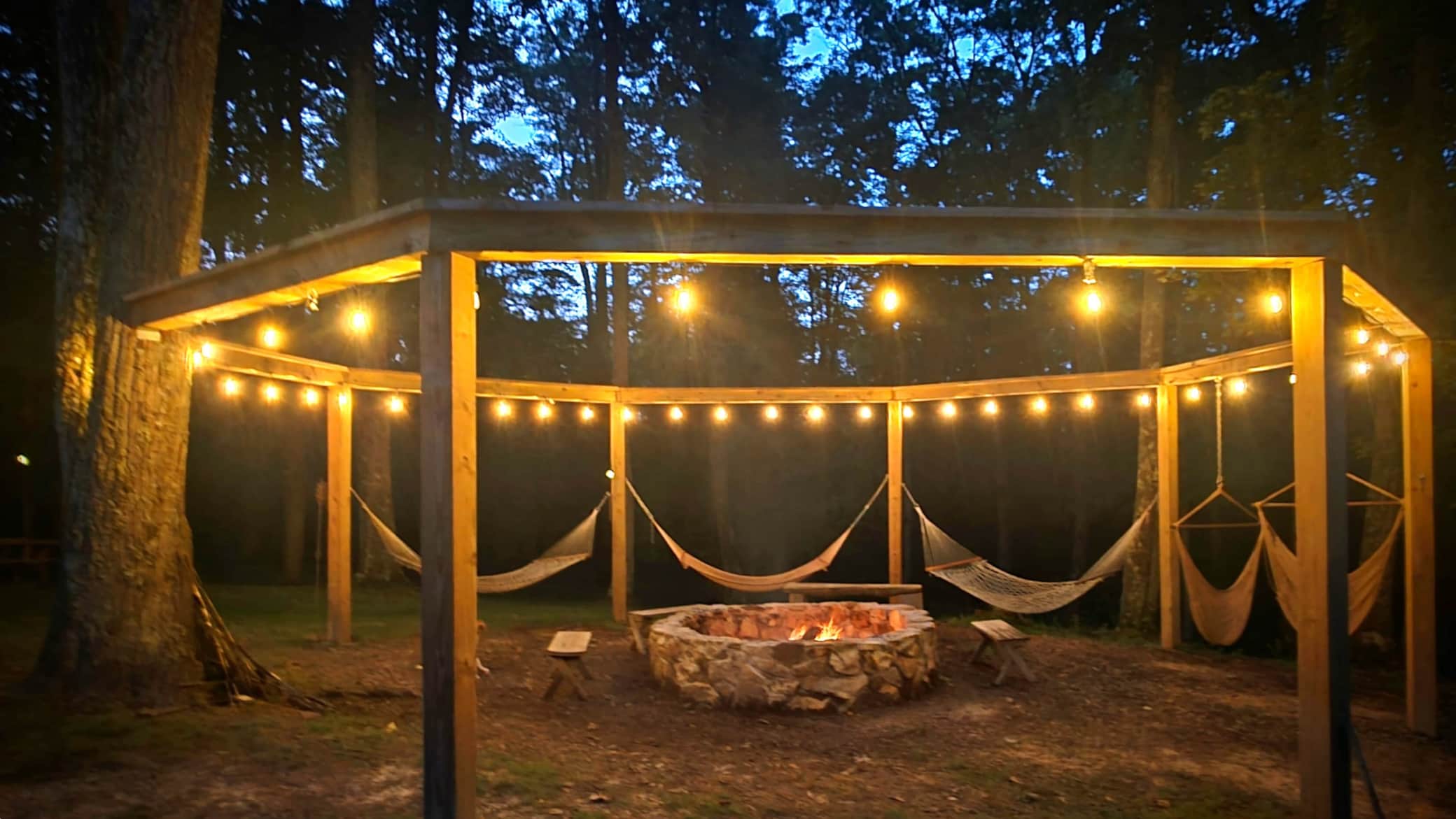 https://l.icdbcdn.com/oh/650e9cce-4c20-4bb7-84e7-af0f791fc93a.jpg?w=2080-3