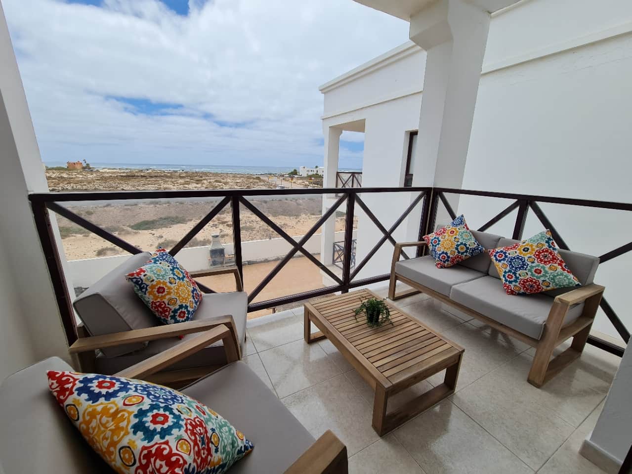 balcony with sea view