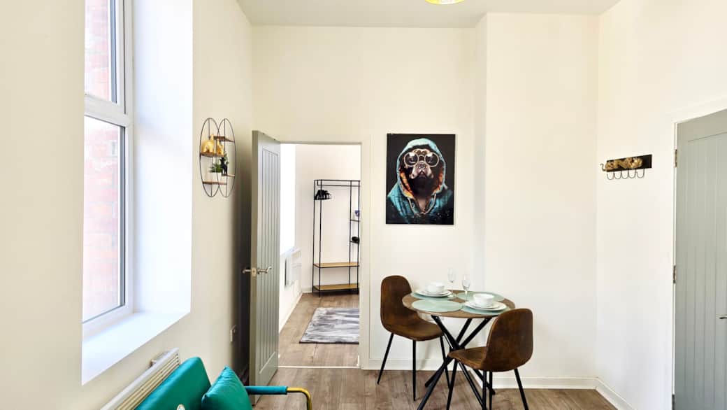 Dining Area (1)