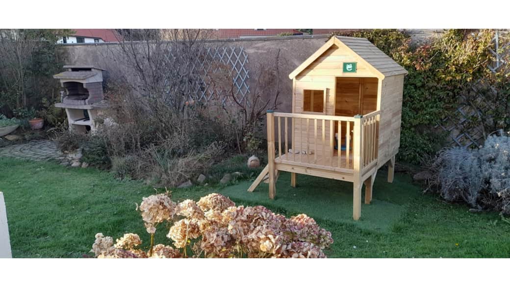 Jardin avec maisonnette