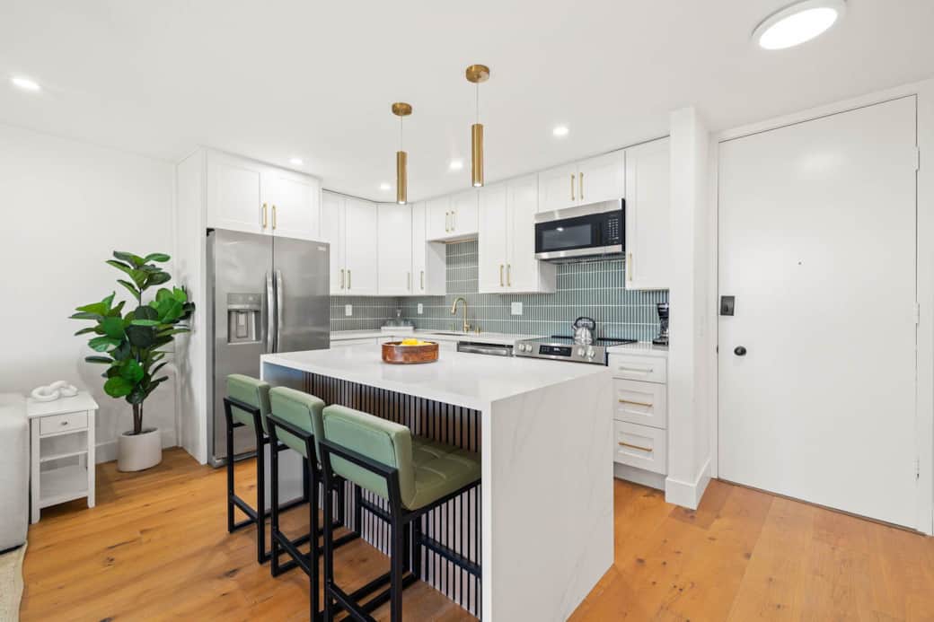 Fully Equipped Island Kitchen