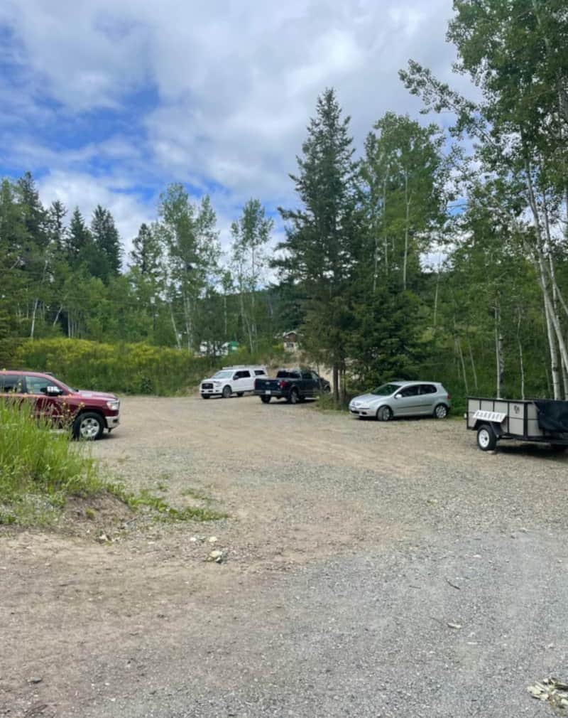 TOW/VEHICLE PARKING
