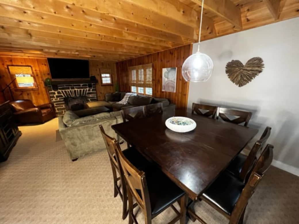 Dining space for 8