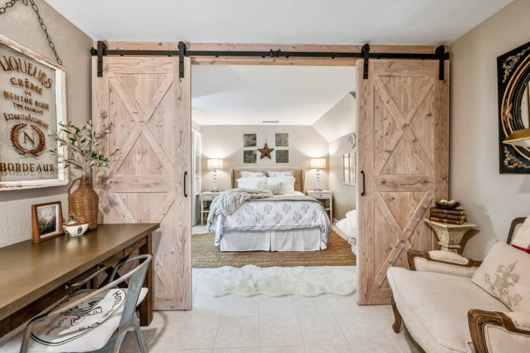 Authentic barn doors can close for complete privacy