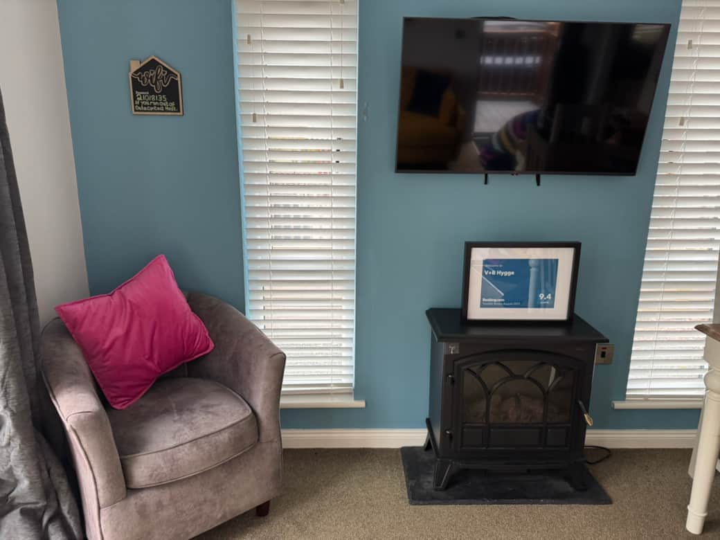 33AFEF14 77A6 40B6 B8C8 E5178EC57C89 1 102 o