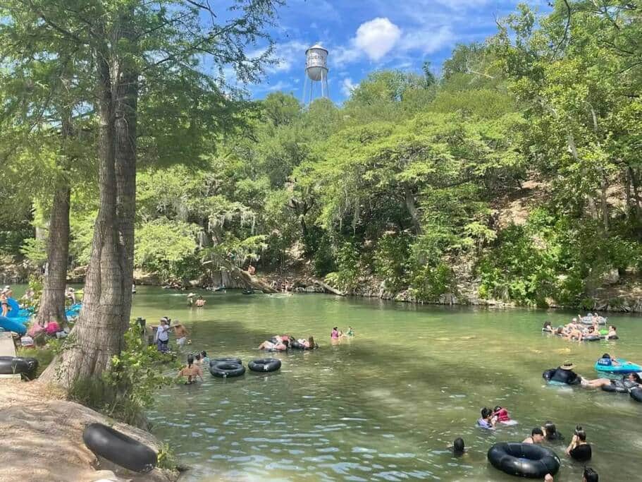 Vacation Rentals Texas Hill Country New Braunfels Gruene Lake Haus