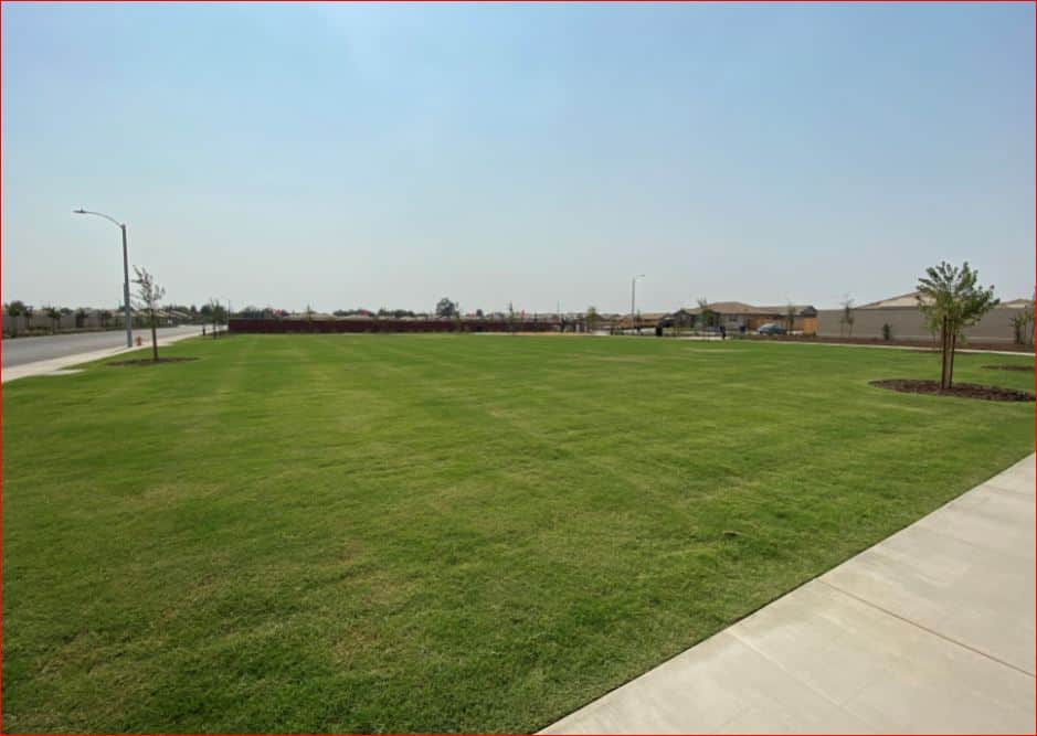Park 2 minutes away walking