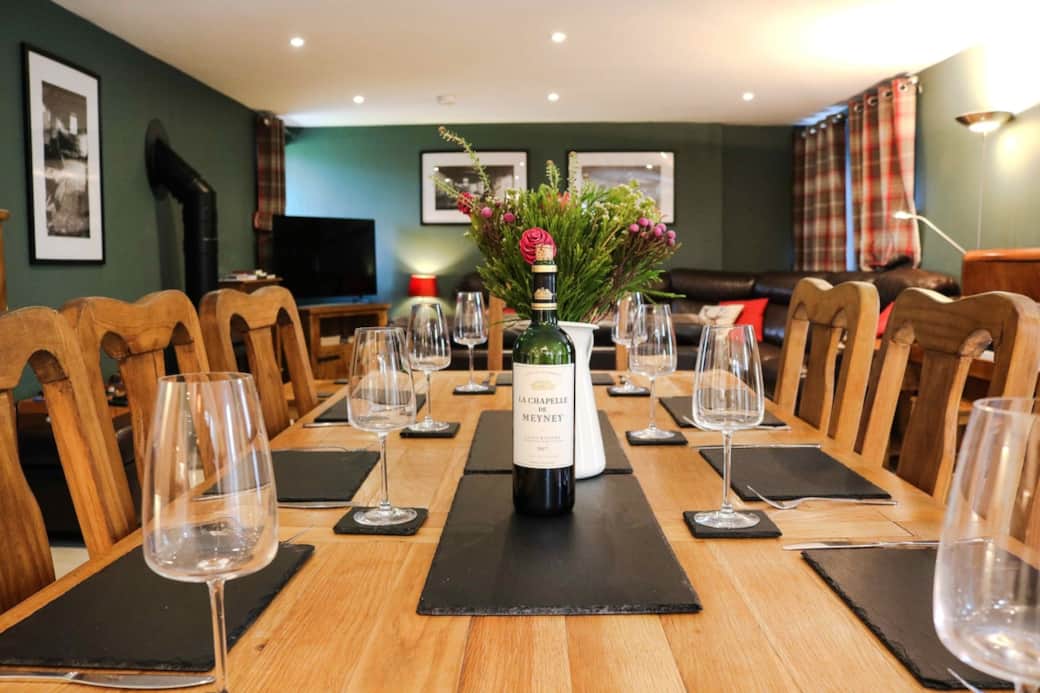 The stunning open-plan dining room sits perfectly between the spacious kitchen and the cosy lounge, creating an ideal space for celebrating together. The stunning open-plan dining room sits perfectly between the spacious kitchen and the cosy lounge, creating an ideal space for celebrating together.