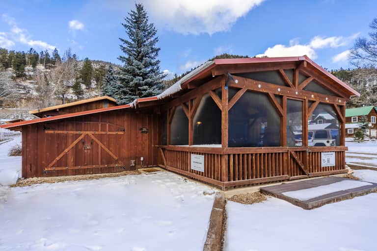 cabin-rental-on-main-street-red-river-new-mexico-one-bed