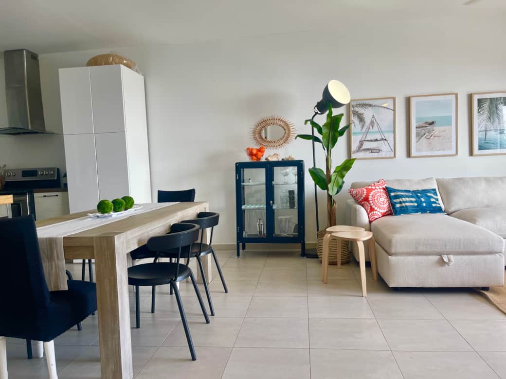 Modern Open Plan #spacious, #private, #equipped