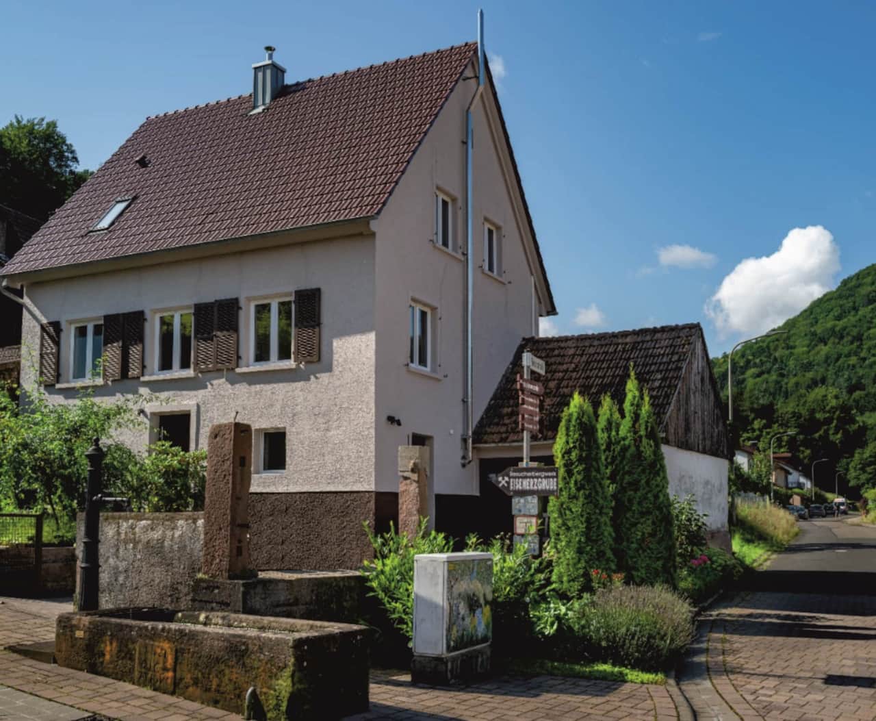 Haus am Brunnen