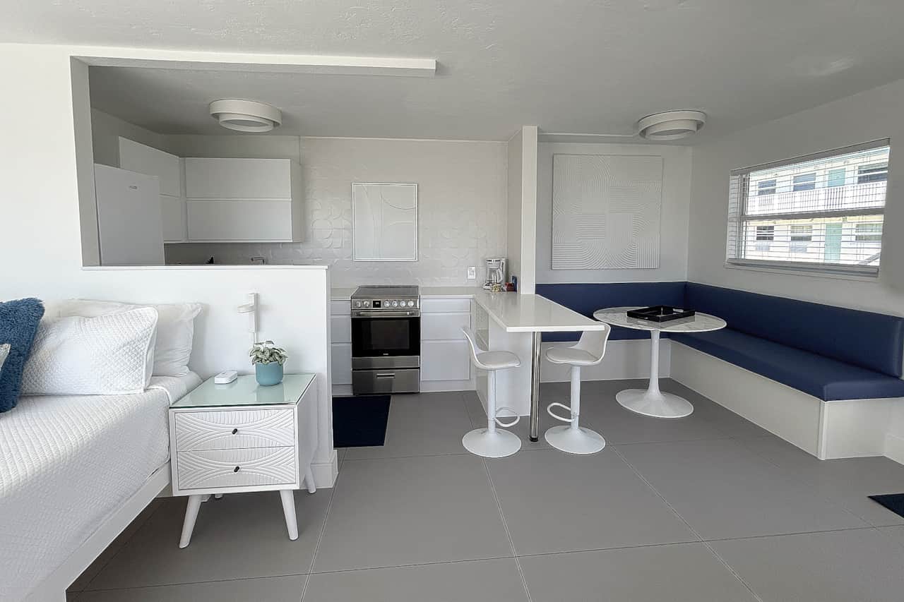 Unit #10-New furnishing.