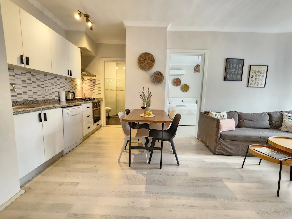 Living room of Guney 5 by Villa Safiya Holiday Rentals3
