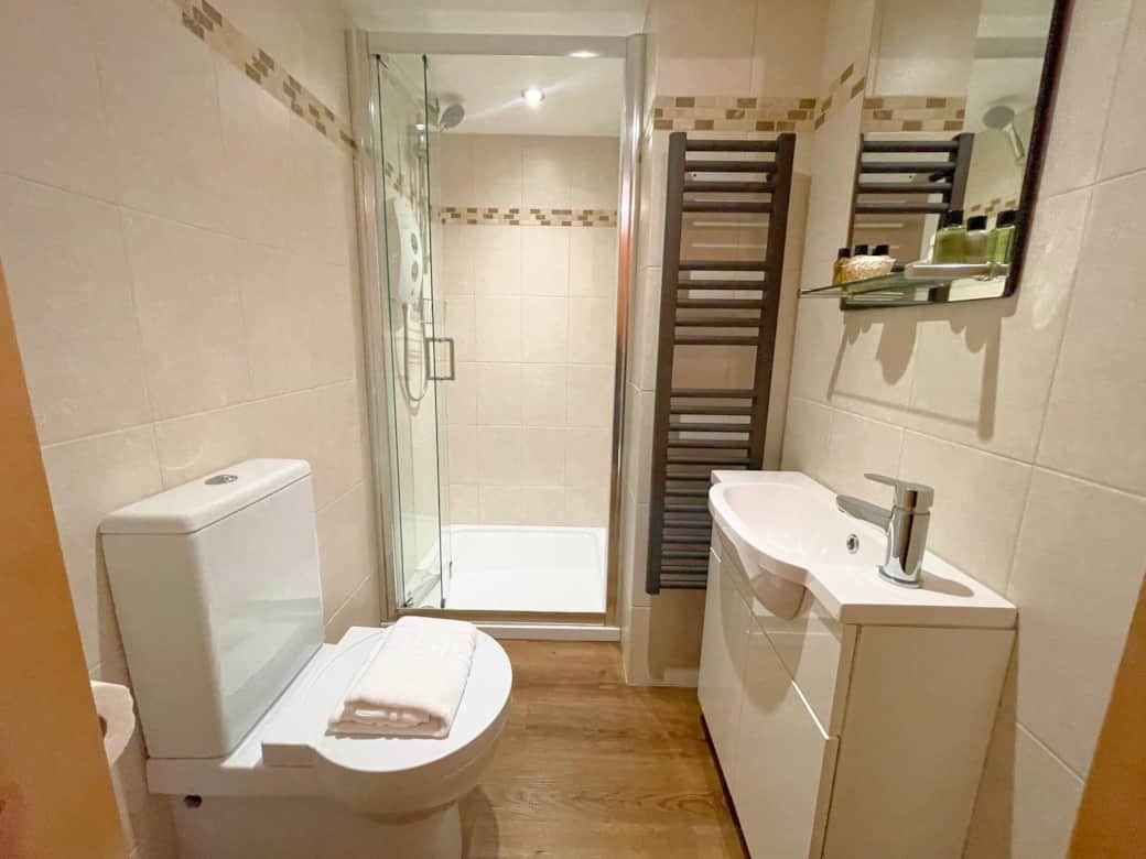 En-suite bathroom with shower